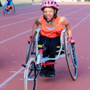 Mais de 120 atletas de todo o estado disputam seletiva paralímpica escolar de atletismo